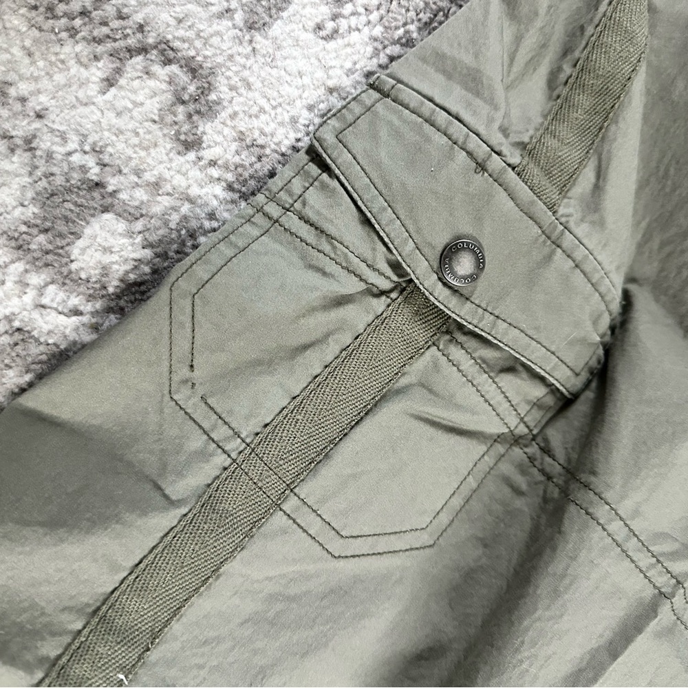 COLUMBIA Women’s Cargo Lightweight Olive Green Capri Pants - Khaki Sz 8 - Picture 5 of 6